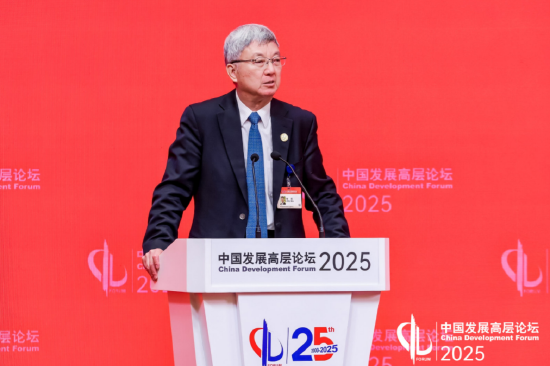 朱民：扩大中国的消费市场，使中国成为全球产业链最强有力的支持者