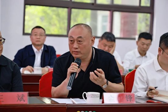 茅台在河南周口李寨村召开七省区经销商座谈会