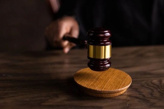 营收净利半数双降，存量困境下的第三方支付机构“卷”向海外
